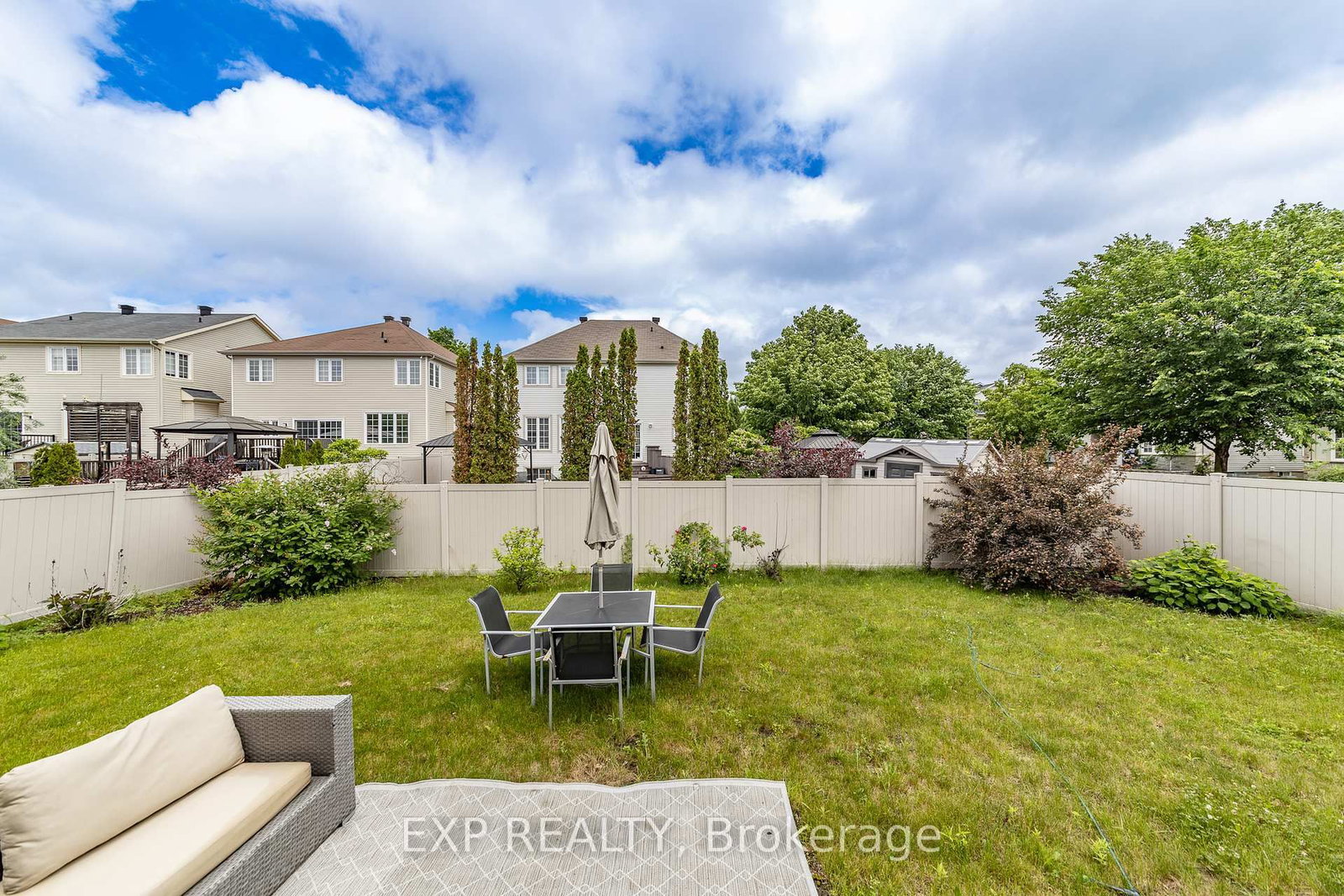 167 Chenoa Way • Ottawa, ON photo 45