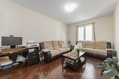 167 Chenoa Way • Ottawa, ON photo 9