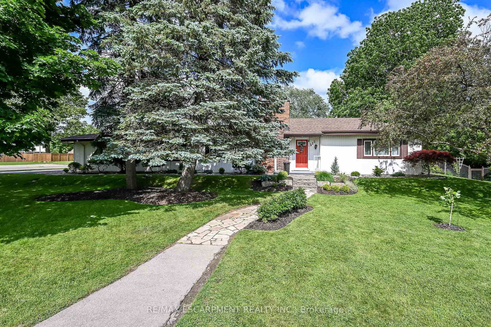 511 FIDDLERS GREEN Road, Hamilton, ON
