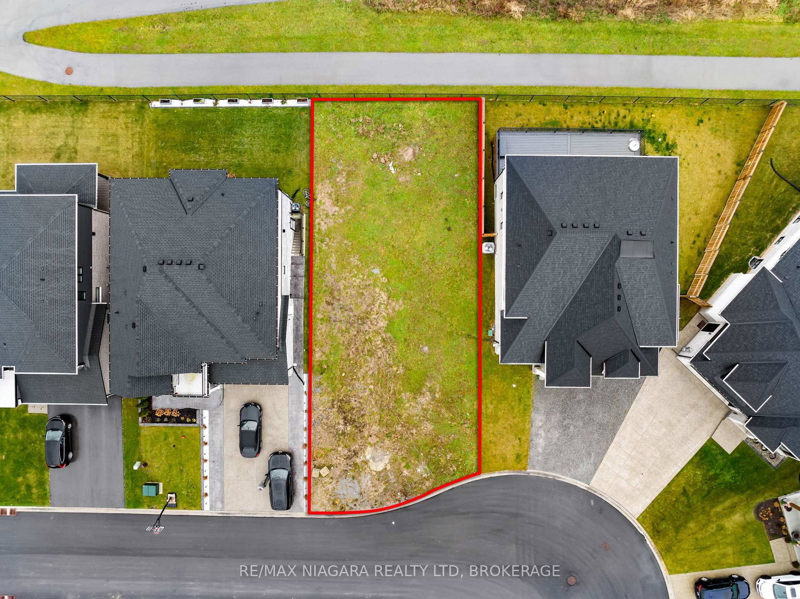 7521 Sherrilee Crescent • Niagara Falls, ON photo 3