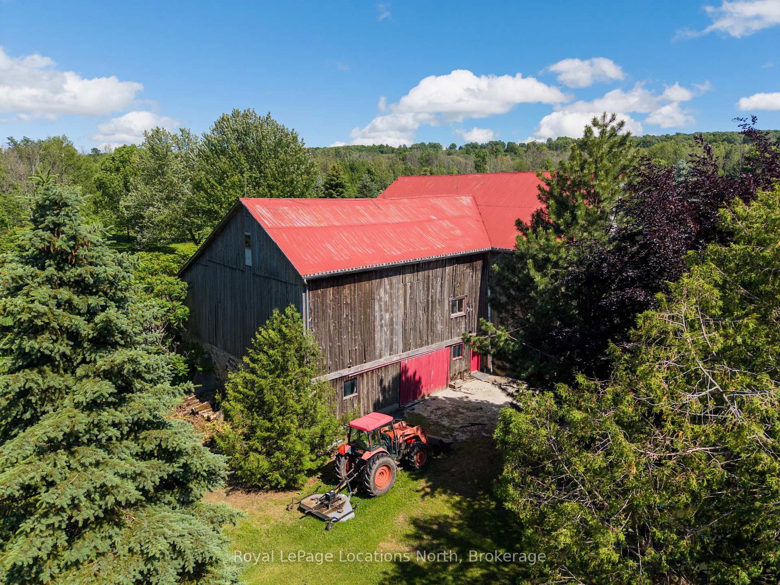 415799 10th Line • Blue Mountains, ON photo 37