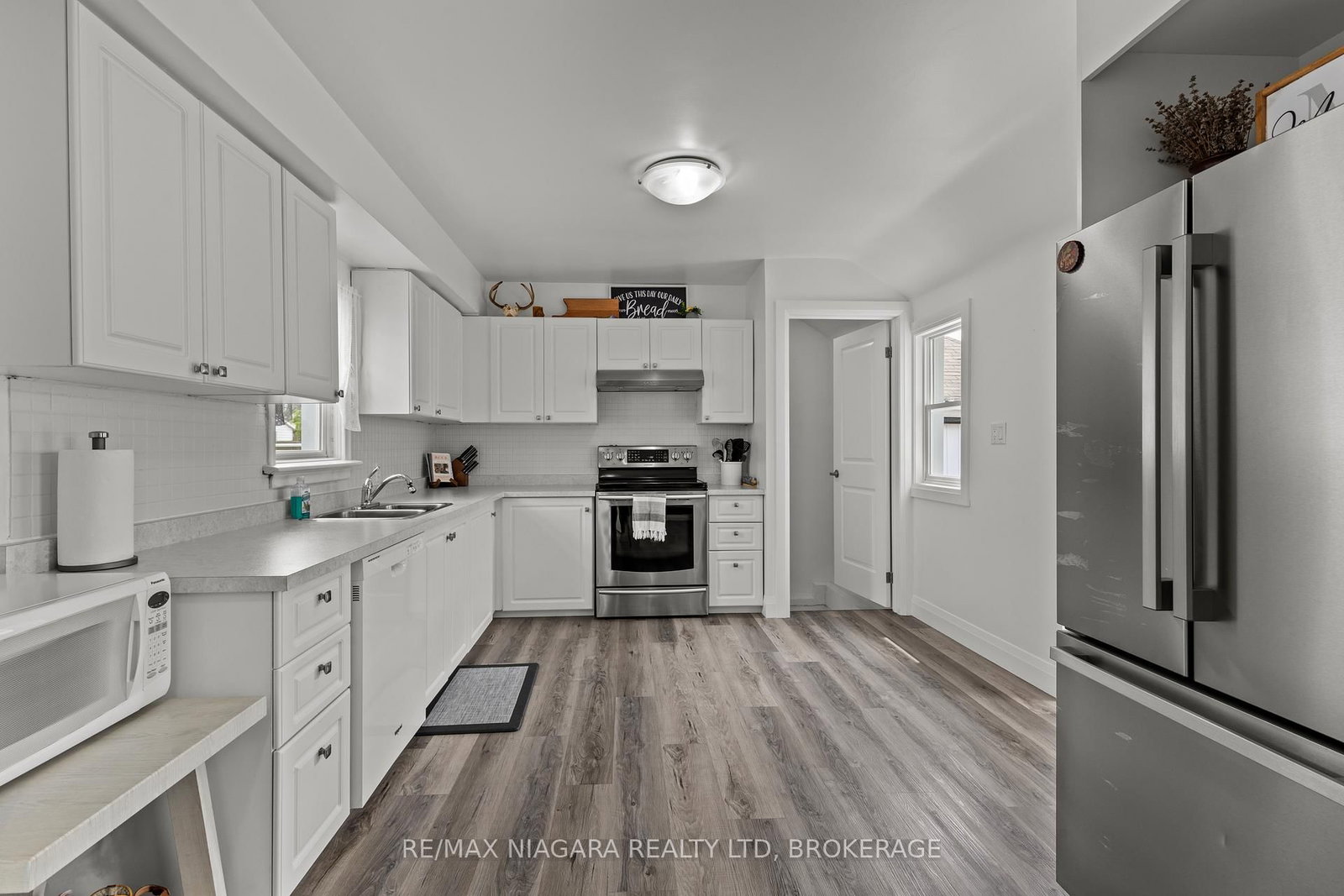 47 SULLIVAN Avenue • Thorold, ON photo 15