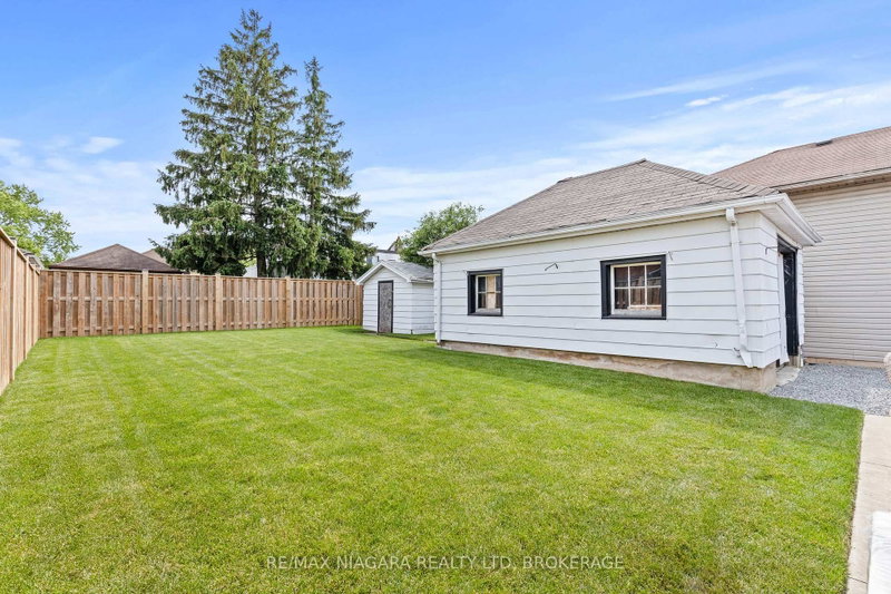 47 SULLIVAN Avenue