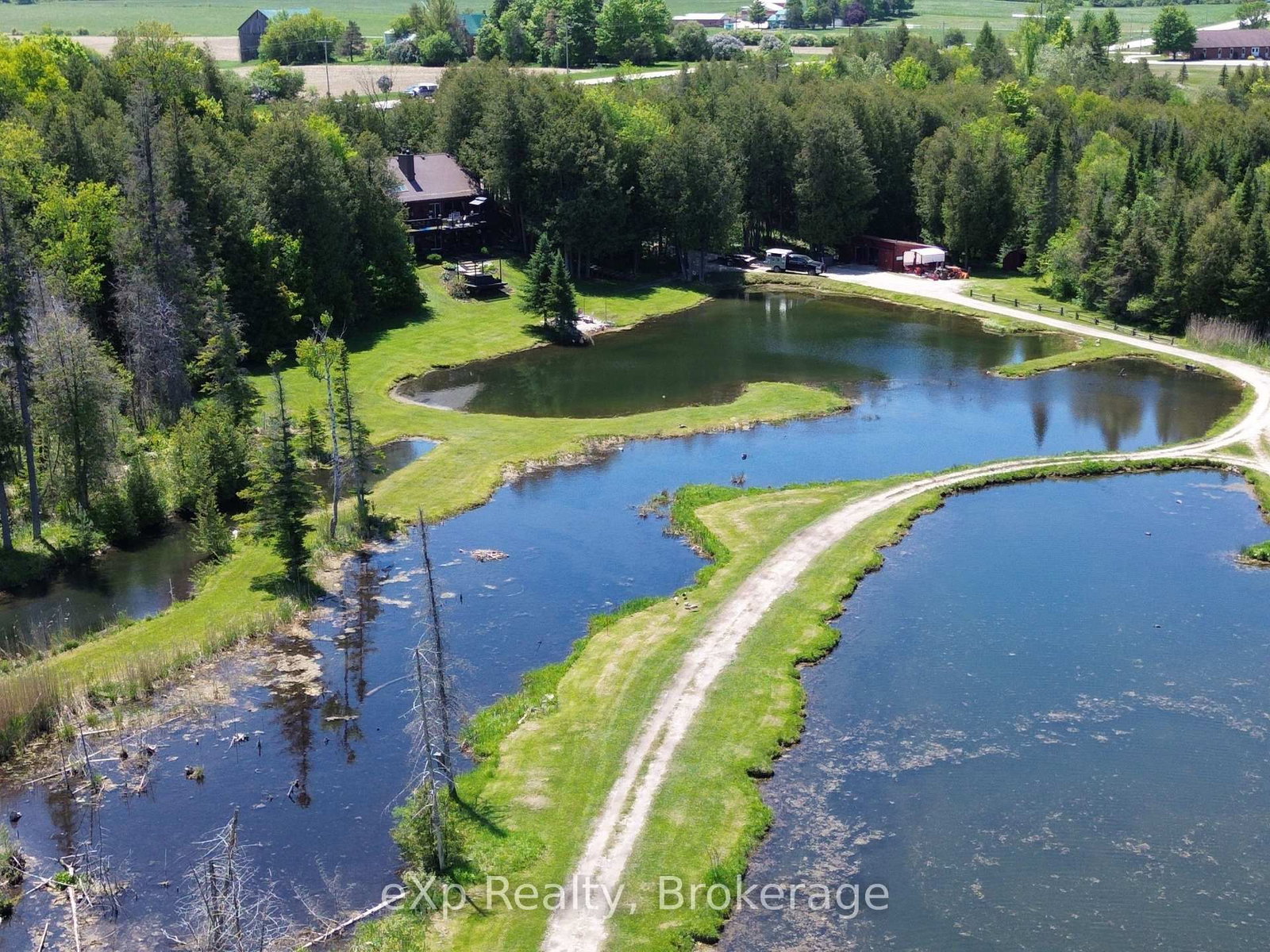 407047 Grey 4 Road • Grey Highlands, ON photo 4
