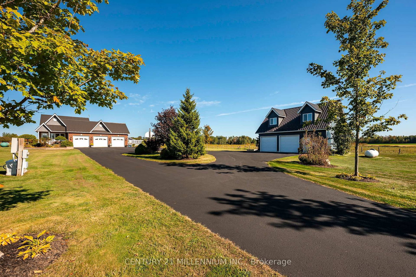 395115 County Road 12 Road • Amaranth, ON photo 2