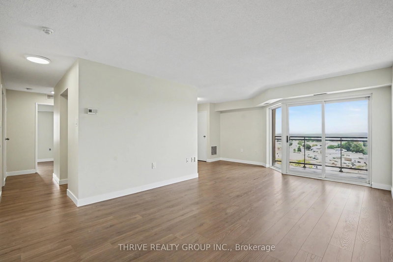 1403 - 860 Commissioners Road E
