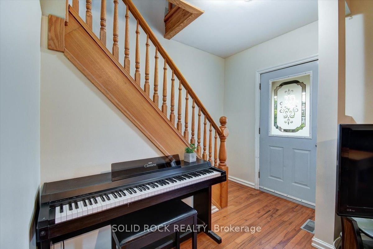 53 Church (St) Avenue • Trent Hills, ON photo 15