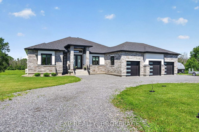 2515 QUABBIN Road, Bissett Creek