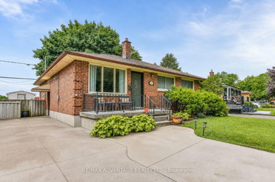 25 Laurentian Drive