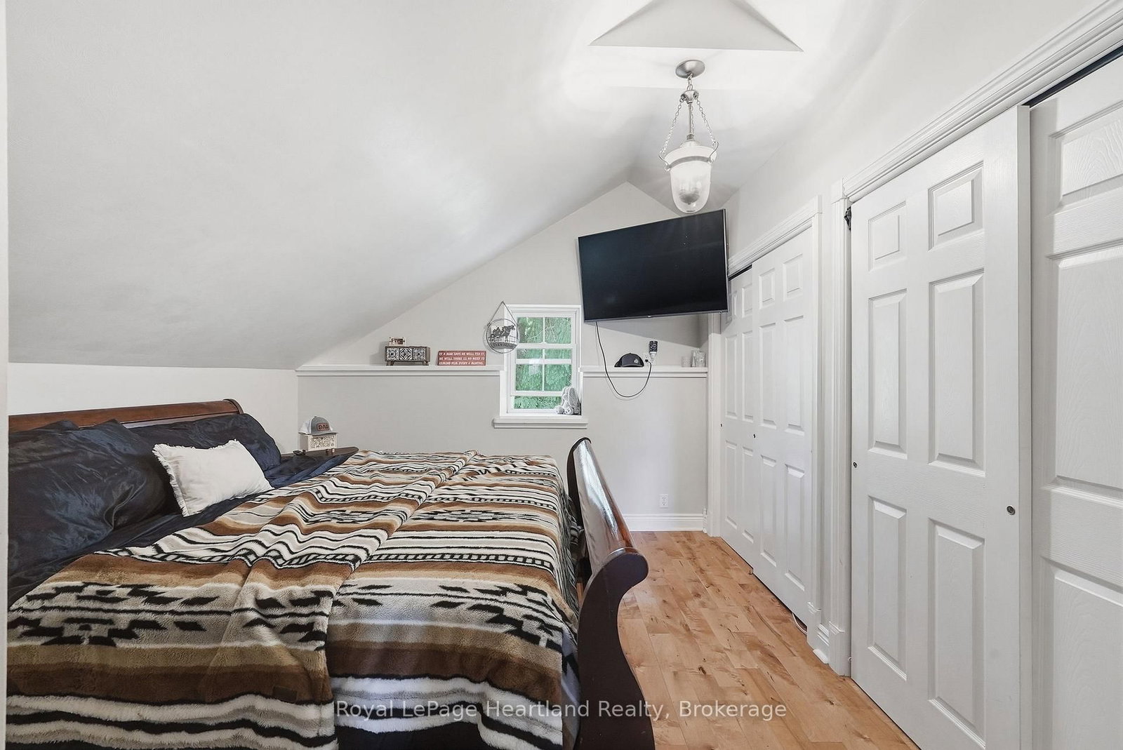 482 CONCESSION 8 • Brockton, ON photo 24