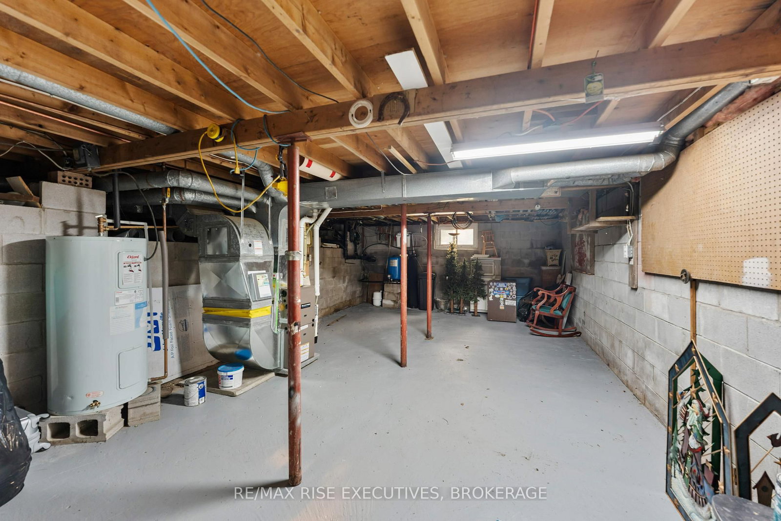 Listing Image 46