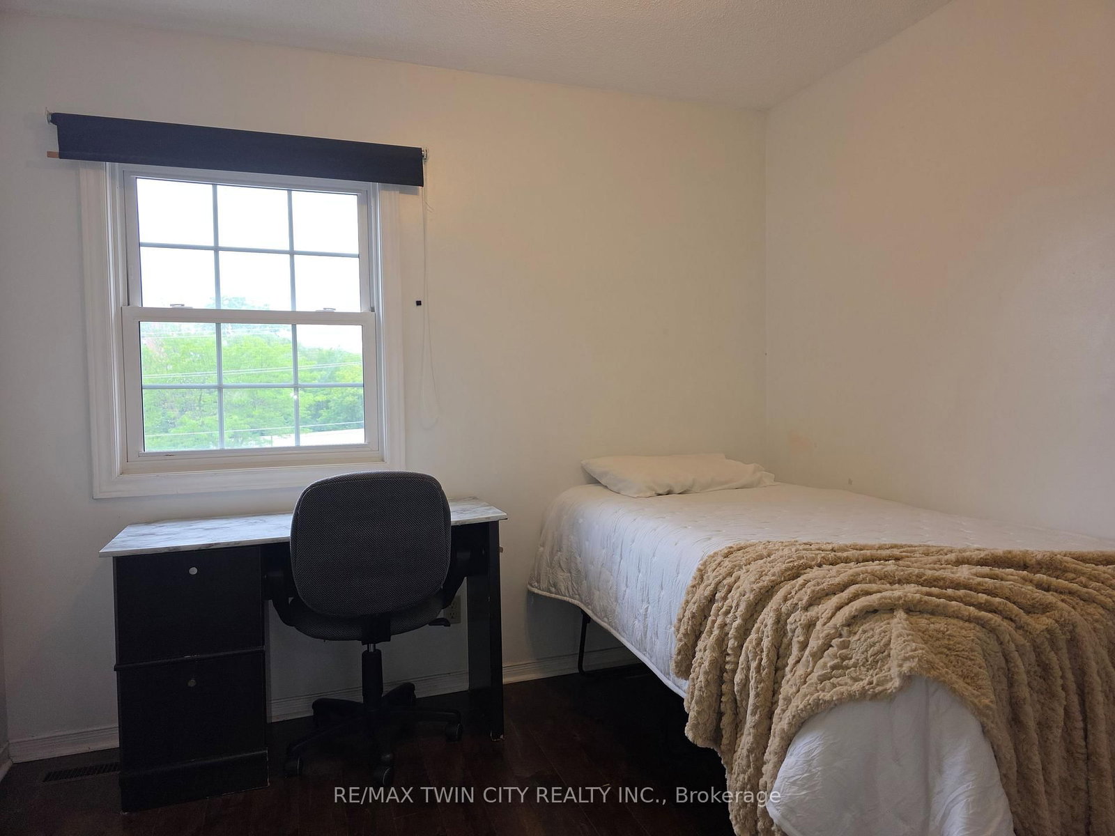 250 Keats Way • #6 • Waterloo, ON photo 21