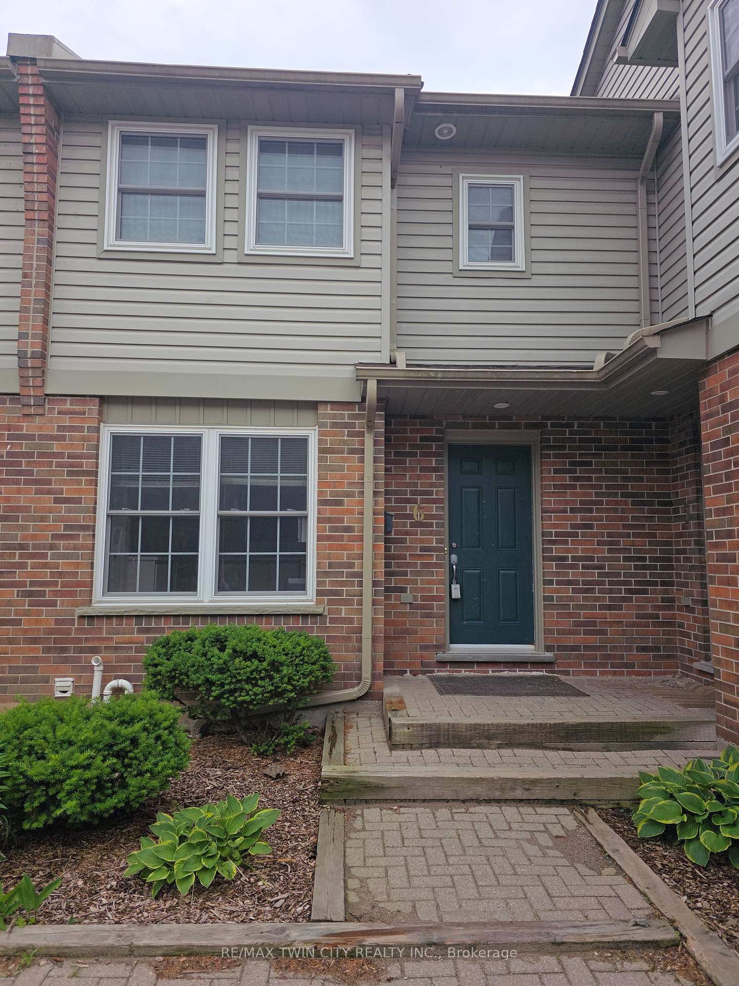 250 Keats Way • #6 • Waterloo, ON photo 24
