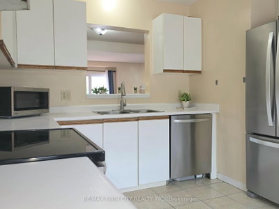 250 Keats Way • #6 • Waterloo, ON photo 9