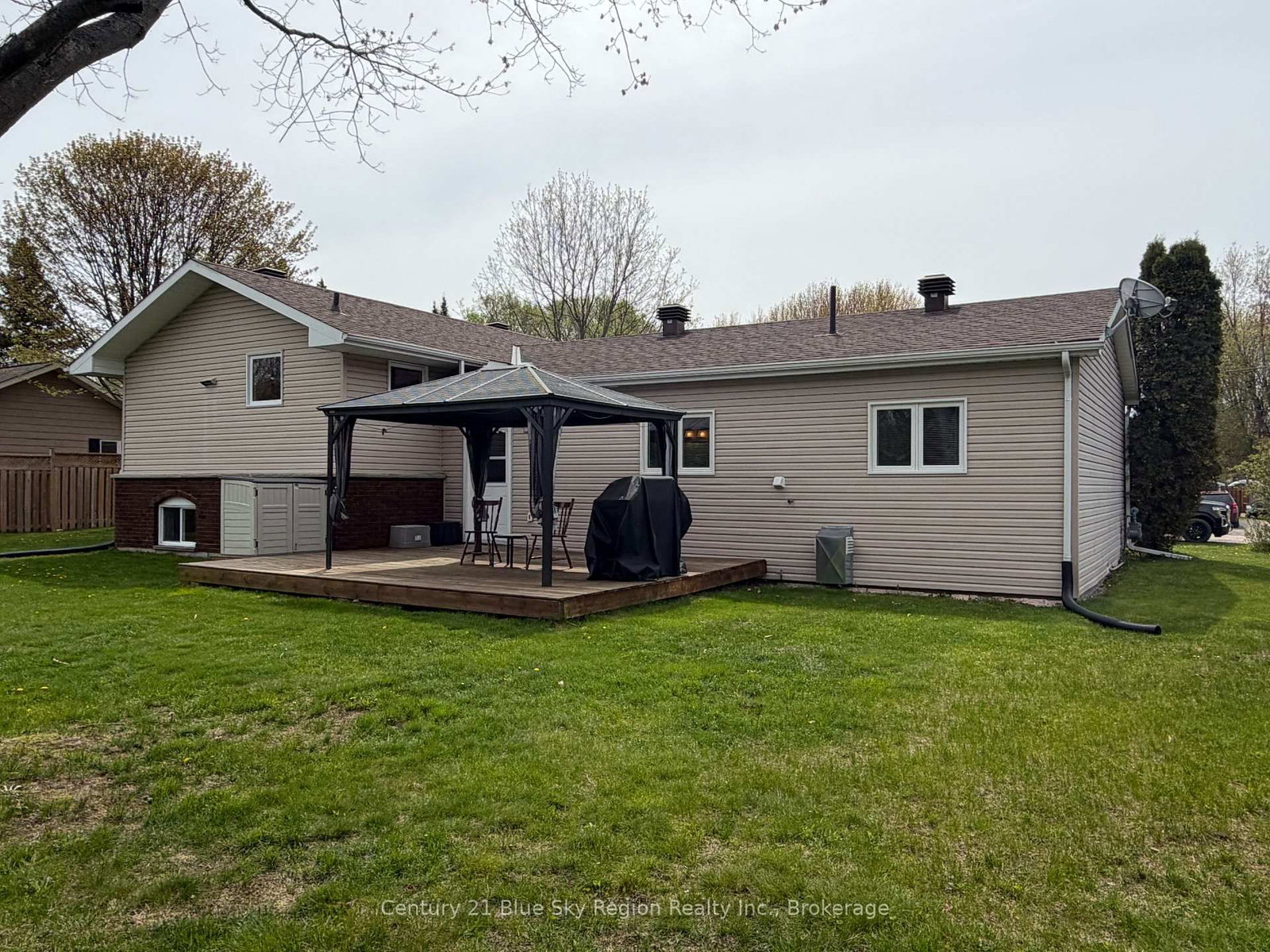 36 Nichols Street • Callander, ON photo 32