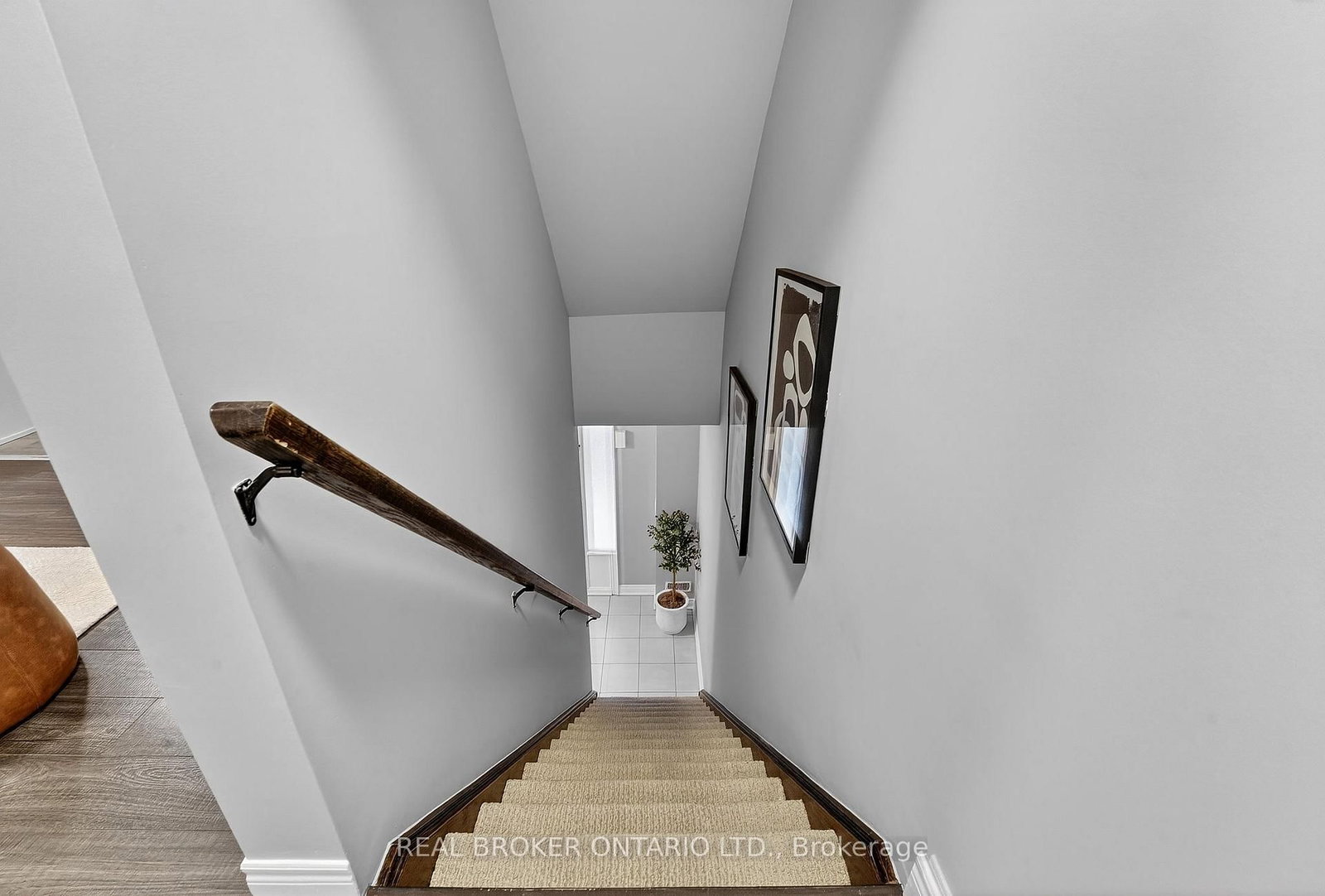 5000 Desantis Drive • Lincoln, ON photo 9