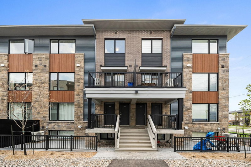 home for sale on 1411 Creekway Private