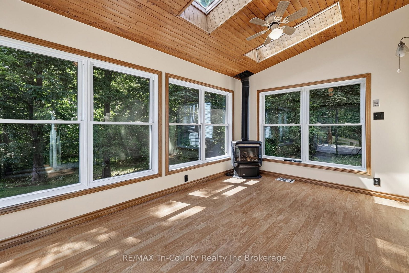 54427 Talbot Line • Bayham, ON photo 14
