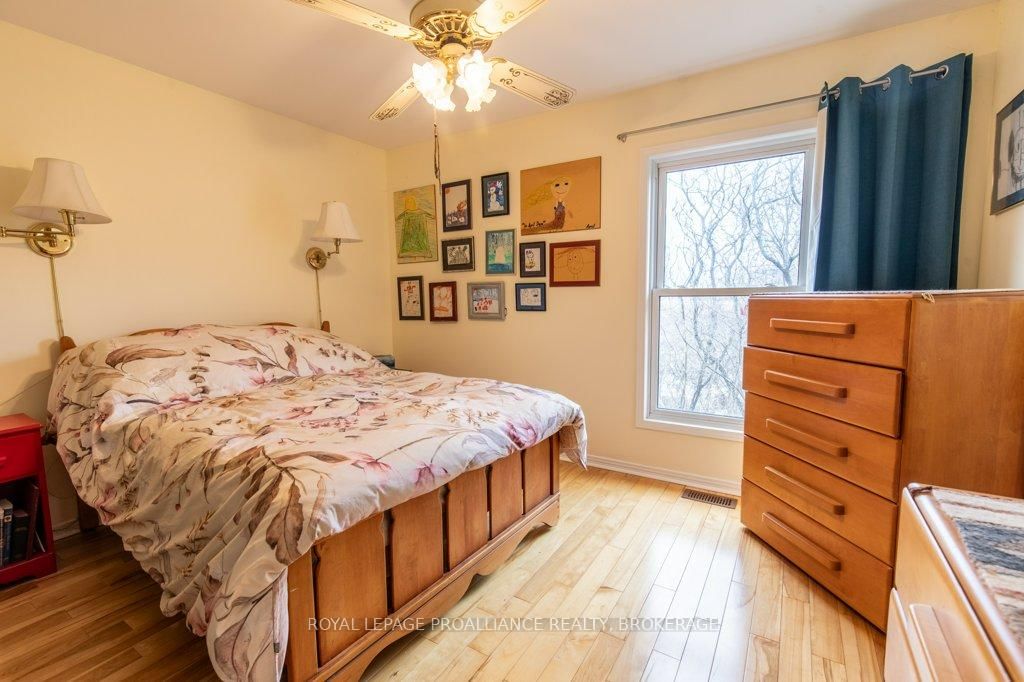 1558 Highway 96 • Wolfe Island, ON photo 13