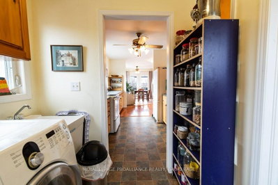 1558 Highway 96 • Wolfe Island, ON photo 9