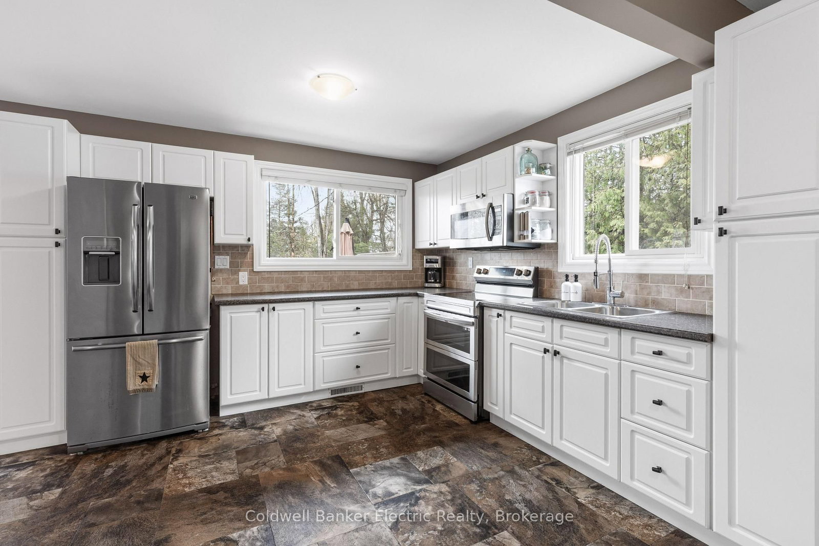 30 Woods Avenue • Kawartha Lakes, ON photo 2