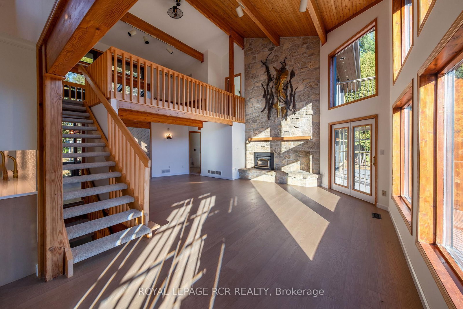 674189 Hurontario Street • Mono, ON photo 9