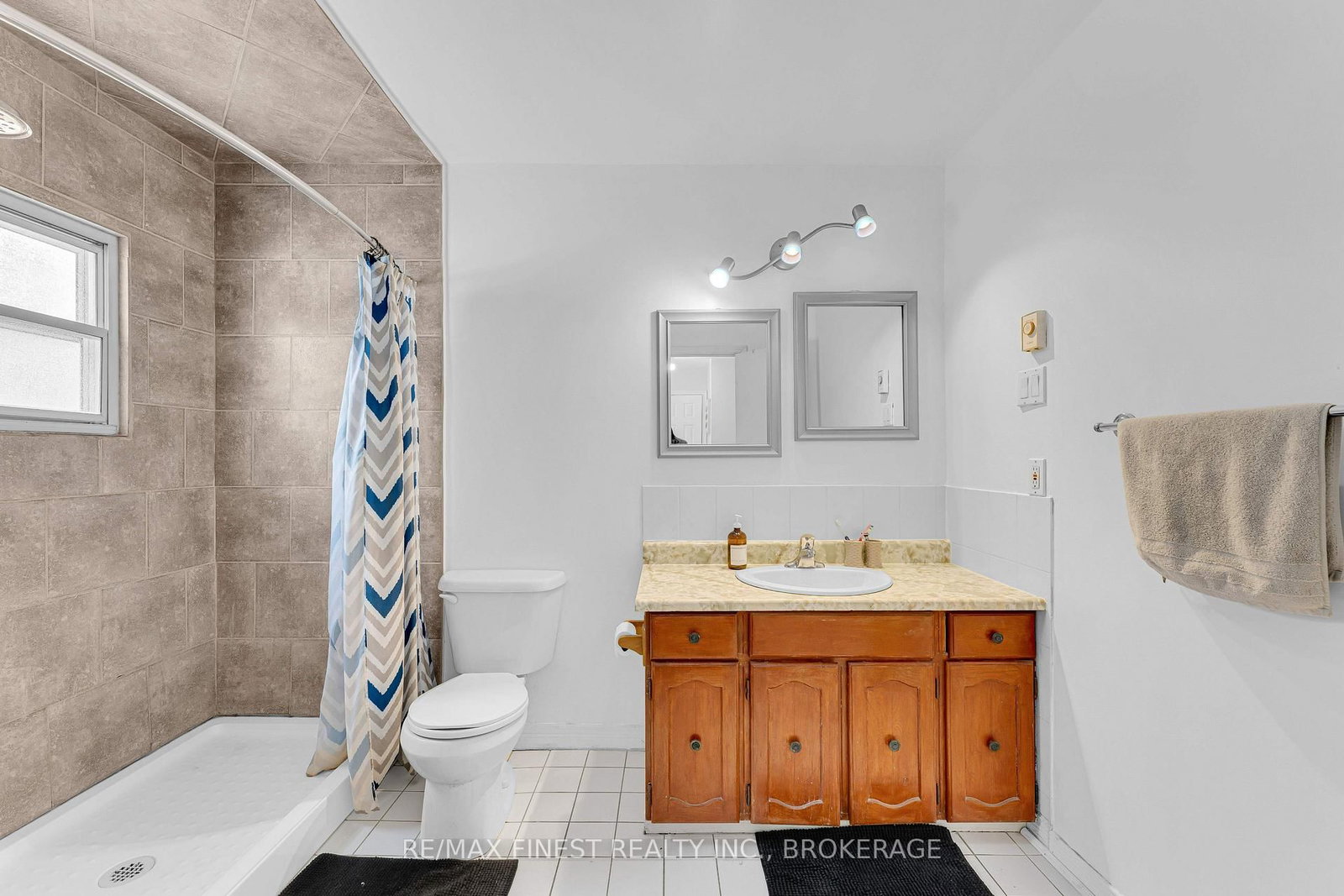 9 Mallard Lane • Kingston, ON photo 8