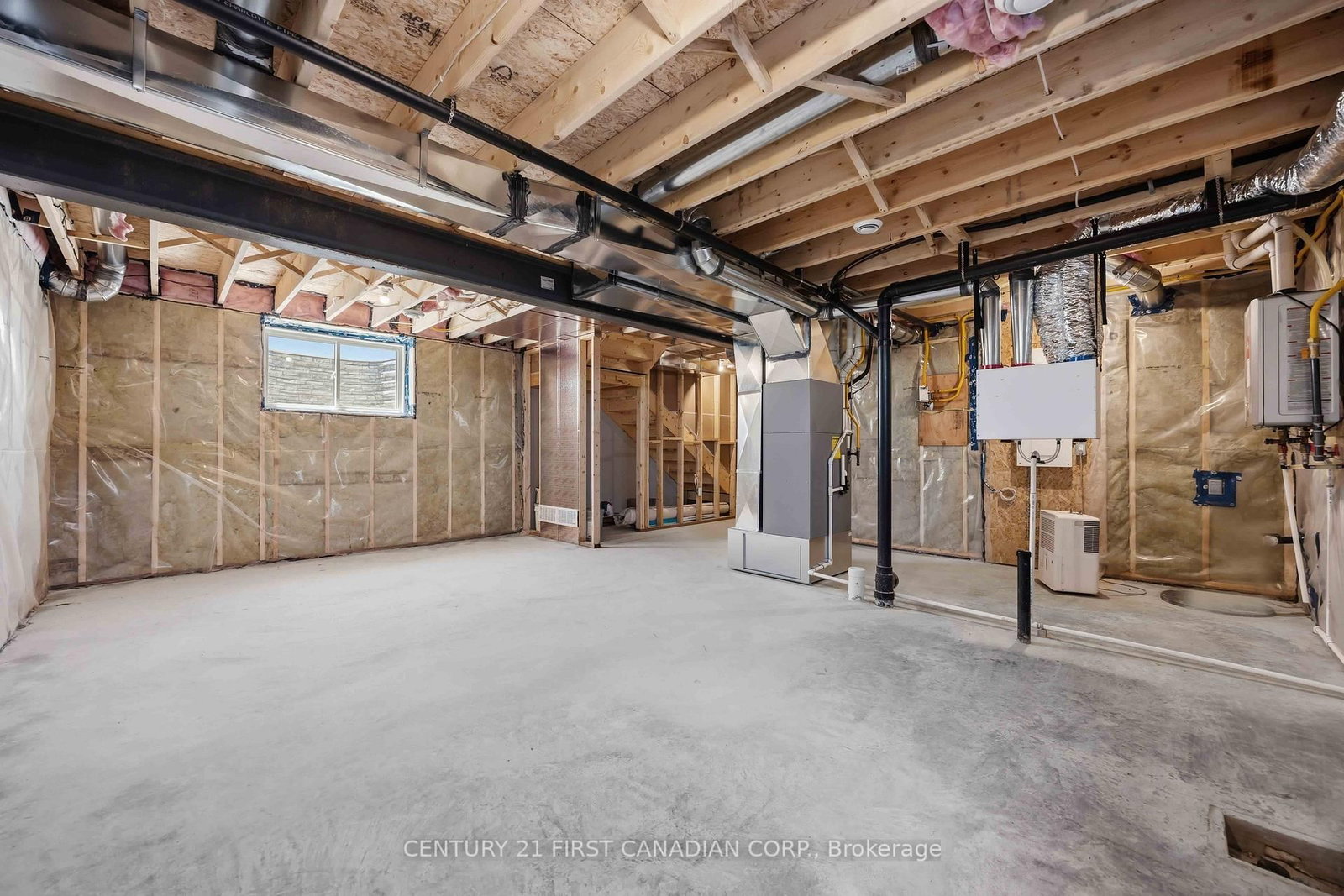 638 Ketter Way • Plympton-Wyoming, ON photo 24