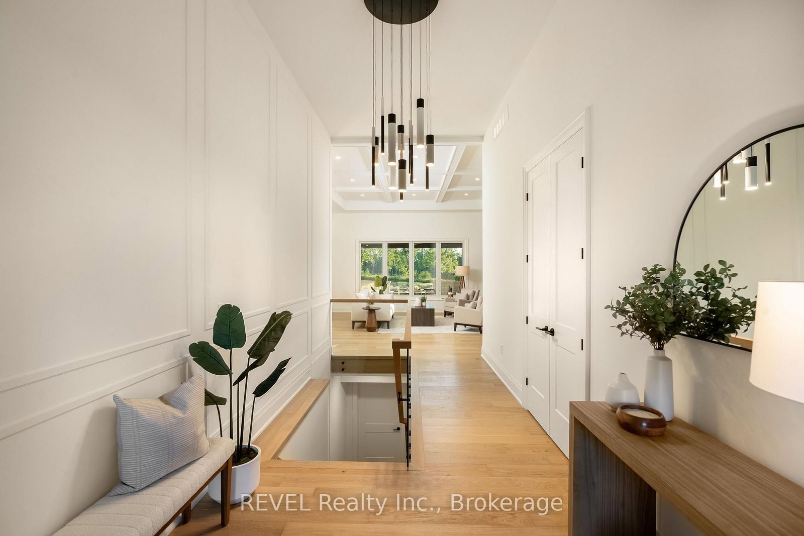 9 Anchor Road • Thorold, ON photo 4