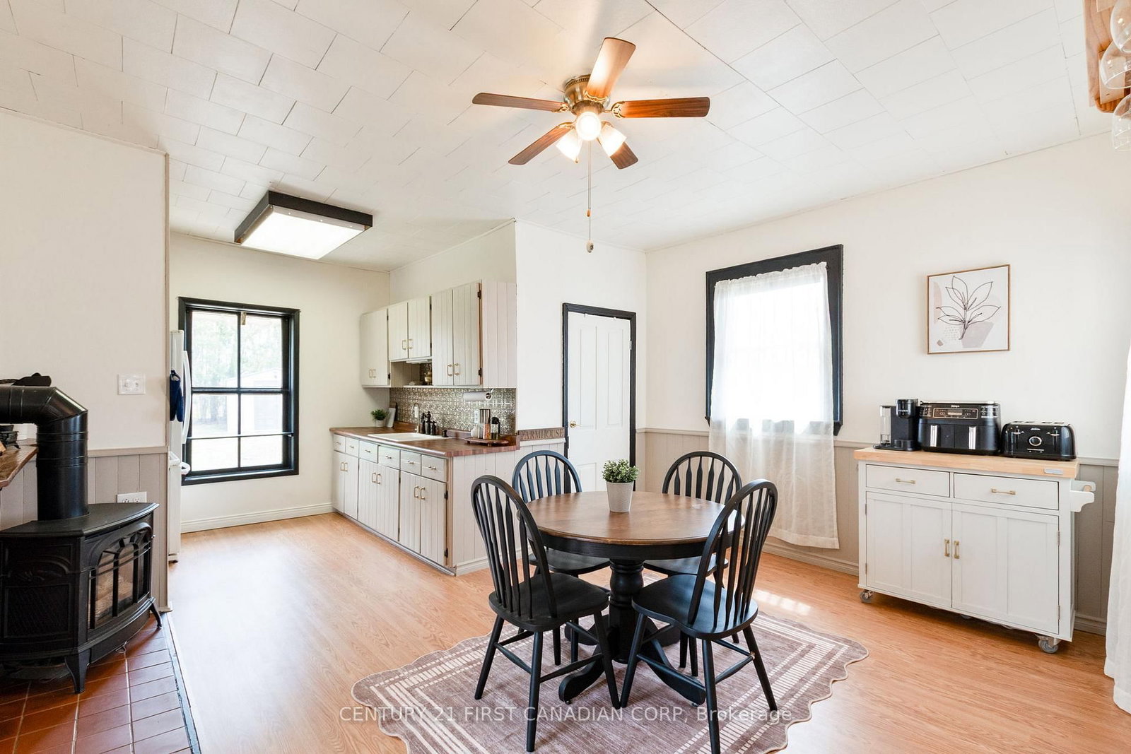 1 Fairview Avenue • St. Thomas, ON photo 16