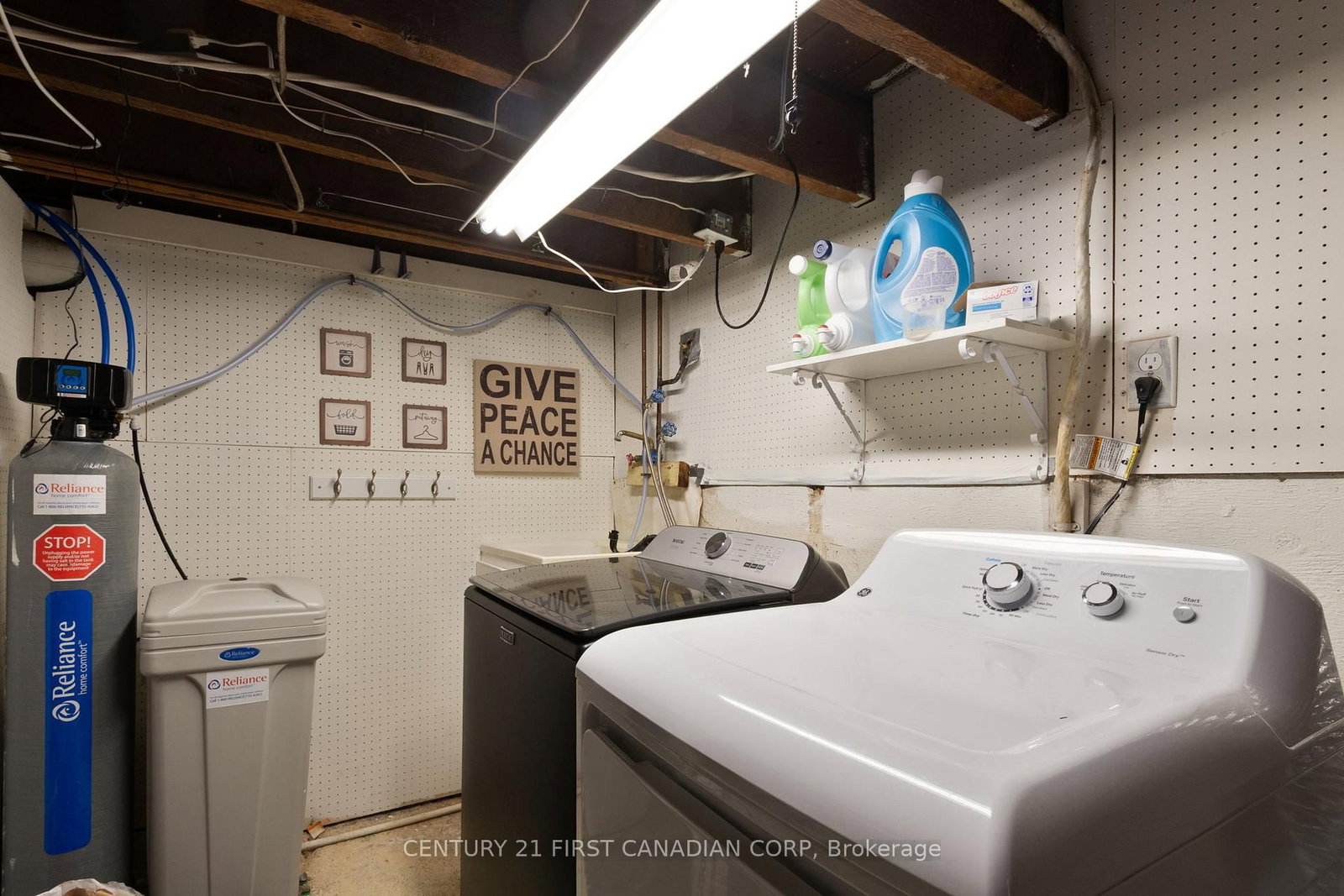 1 Fairview Avenue • St. Thomas, ON photo 31