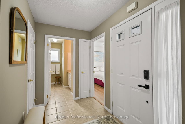 102 PINERIDGE Gate