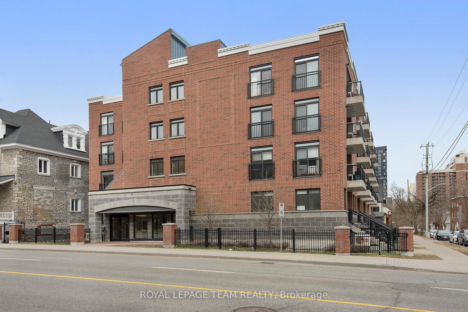 456 KING EDWARD Avenue • #404 • Ottawa, ON photo 2