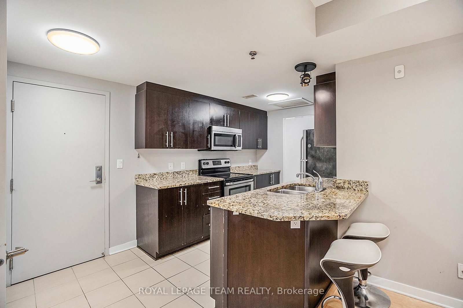 456 KING EDWARD Avenue • #404 • Ottawa, ON photo 3