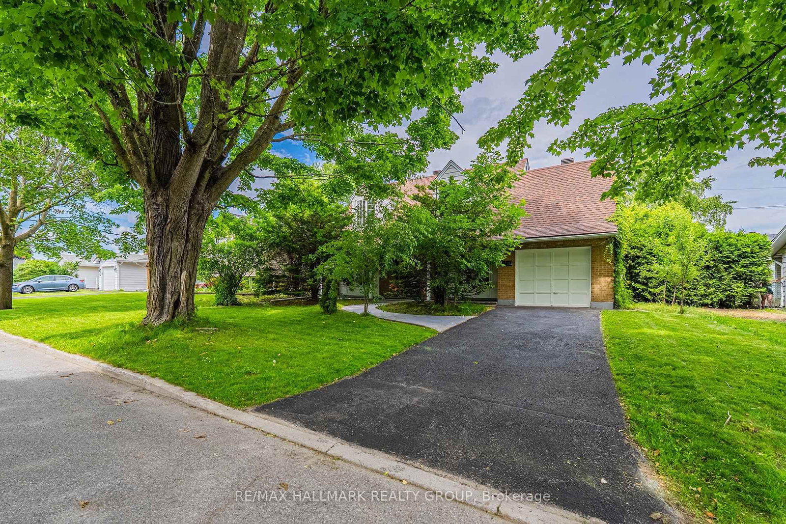3319 Kodiak Street • Ottawa, ON photo 3