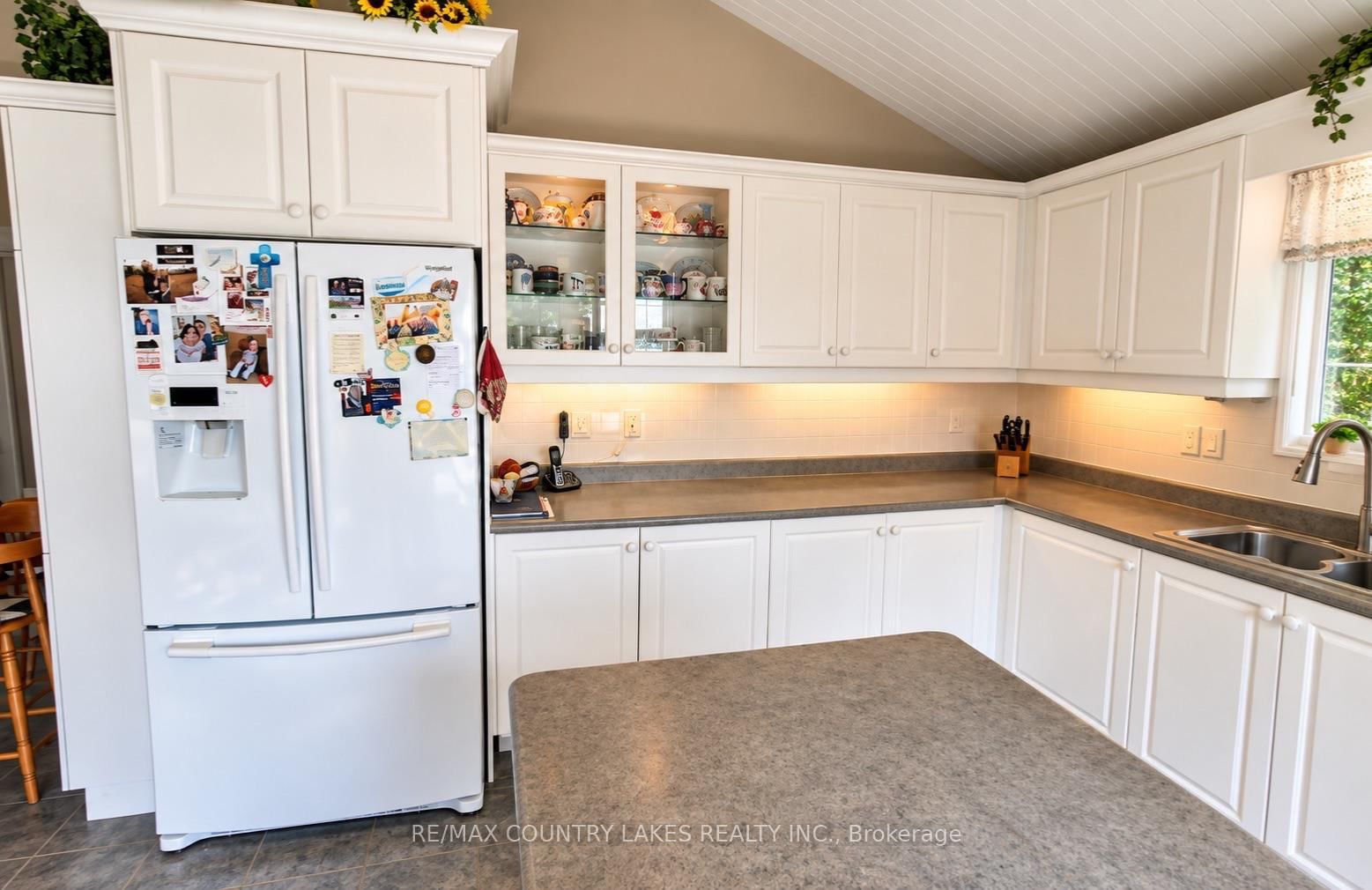 27 Hillcrest Avenue • Kawartha Lakes, ON photo 13