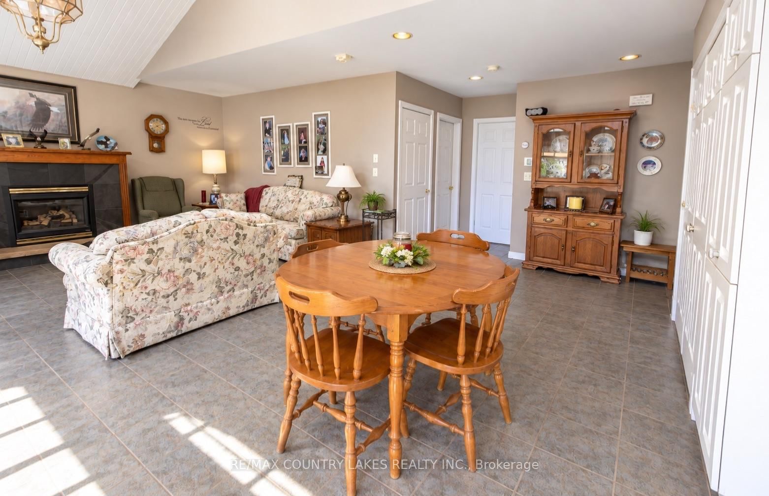 27 Hillcrest Avenue • Kawartha Lakes, ON photo 14