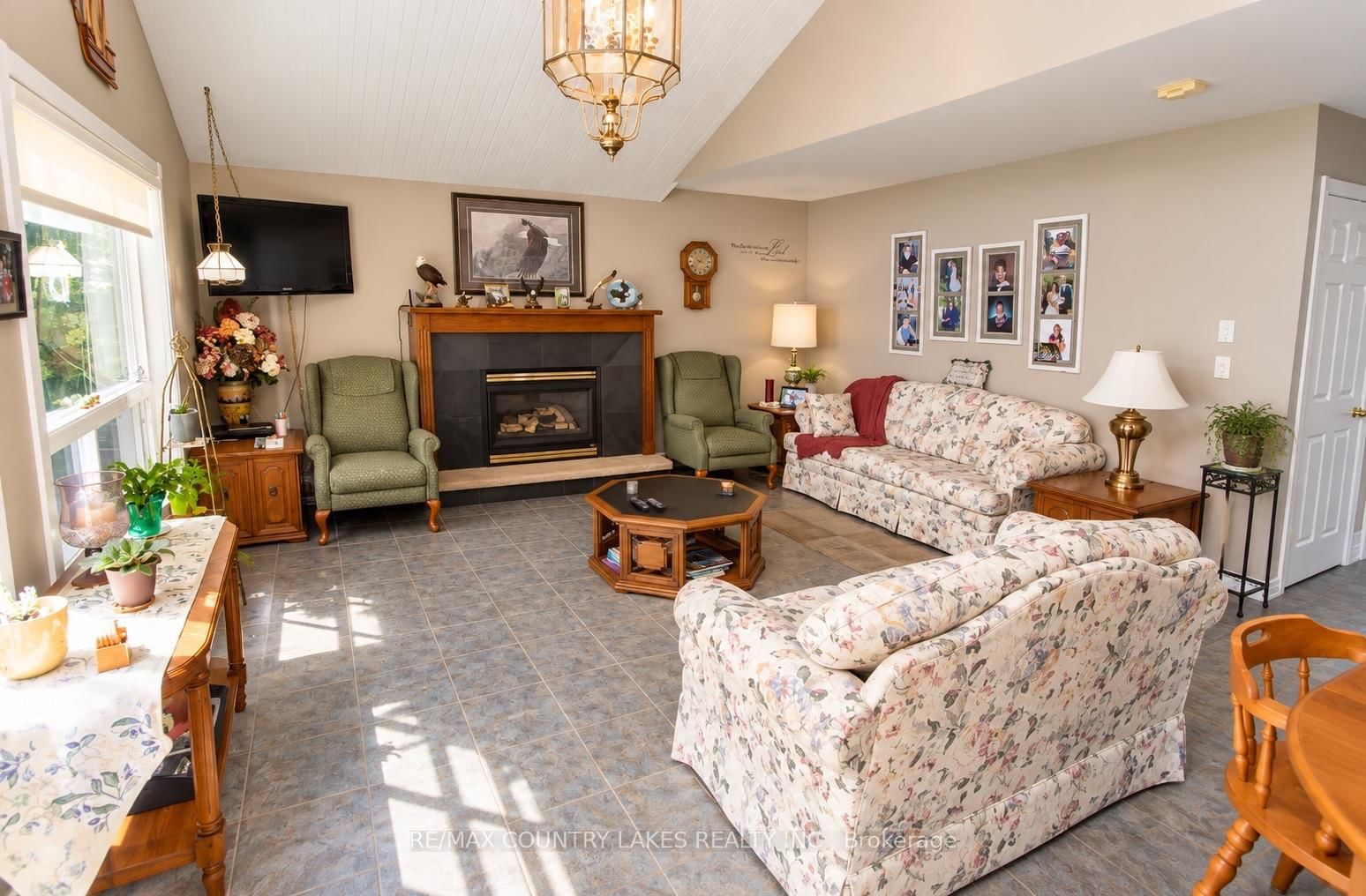 27 Hillcrest Avenue • Kawartha Lakes, ON photo 16