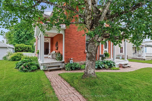 101 Drummond Street E