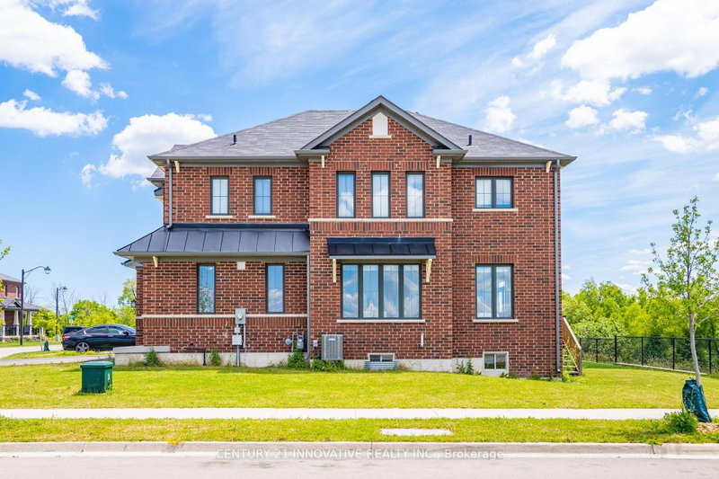 4 Midhurst Heights
