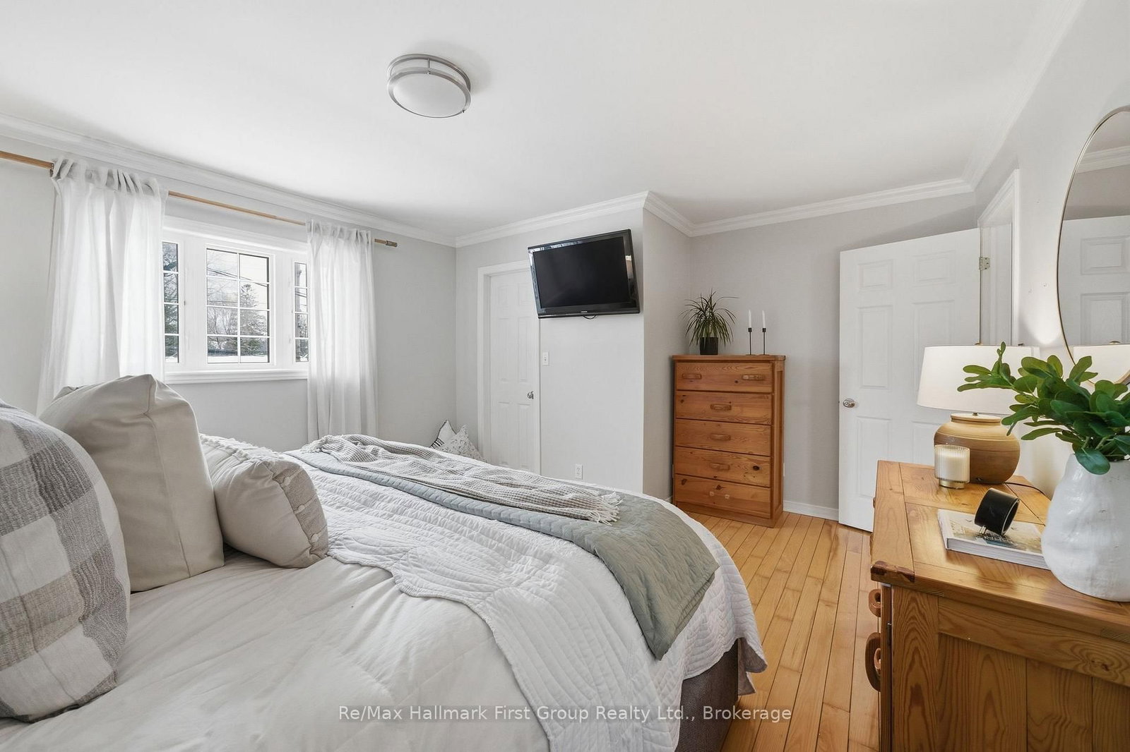 350 Ontario Street • Cobourg, ON photo 20