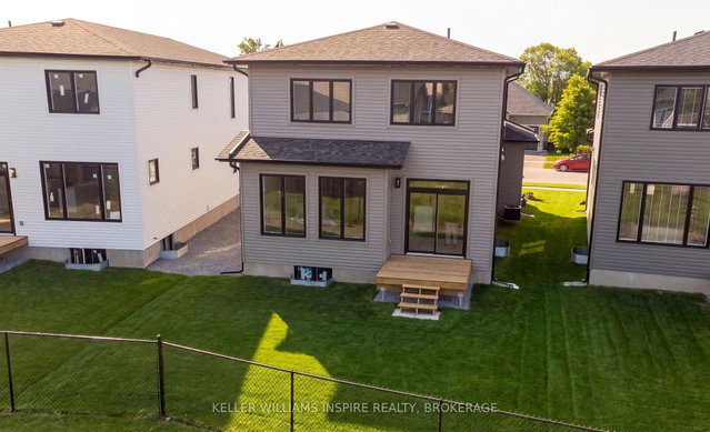 128 McDonough Crescent