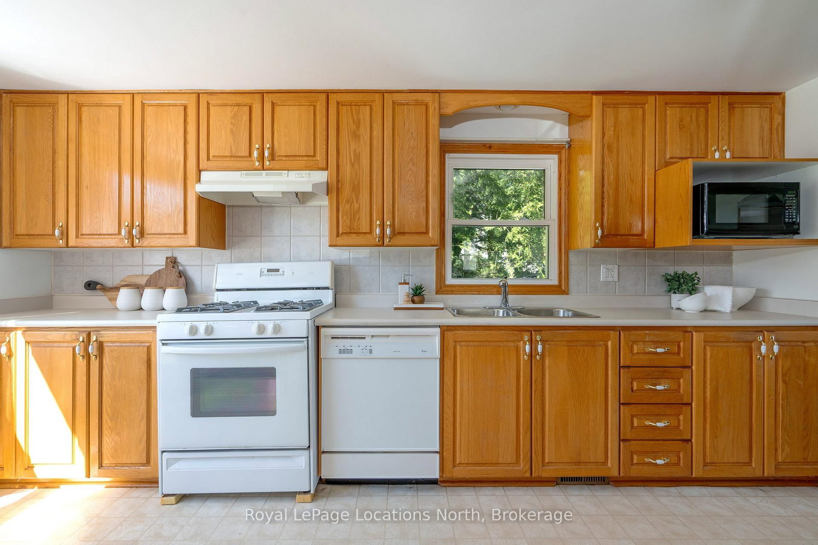233 Brophy's Lane • Blue Mountains, ON photo 8