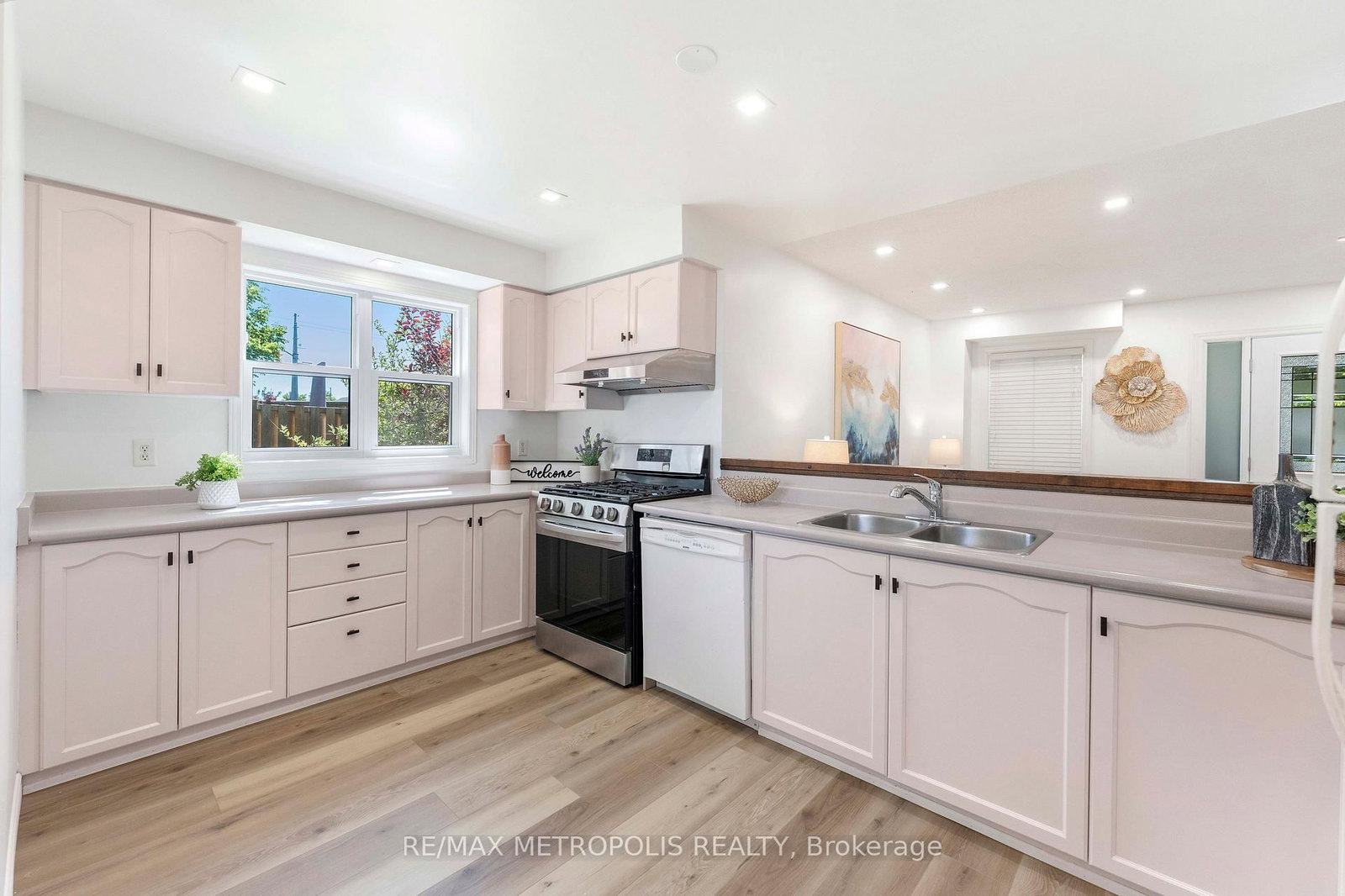 426 Grange Road, Unit 53 - Photo 17