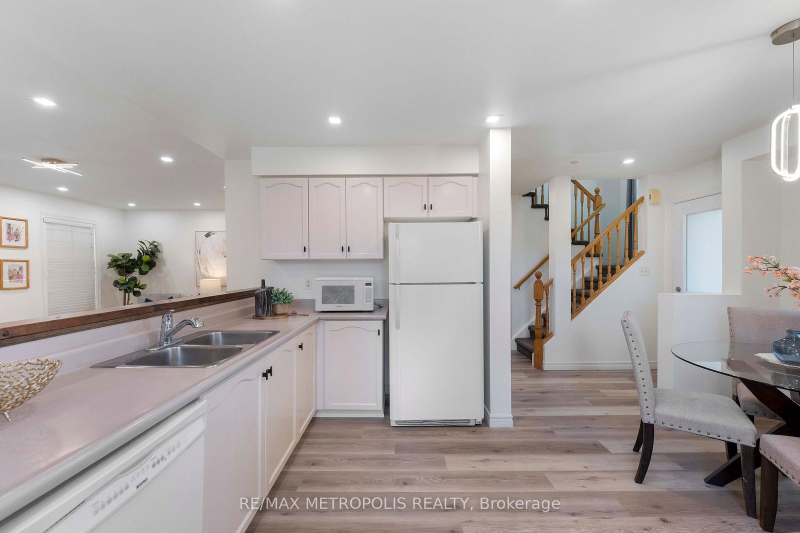 426 Grange Road, Unit 53 - Photo 18