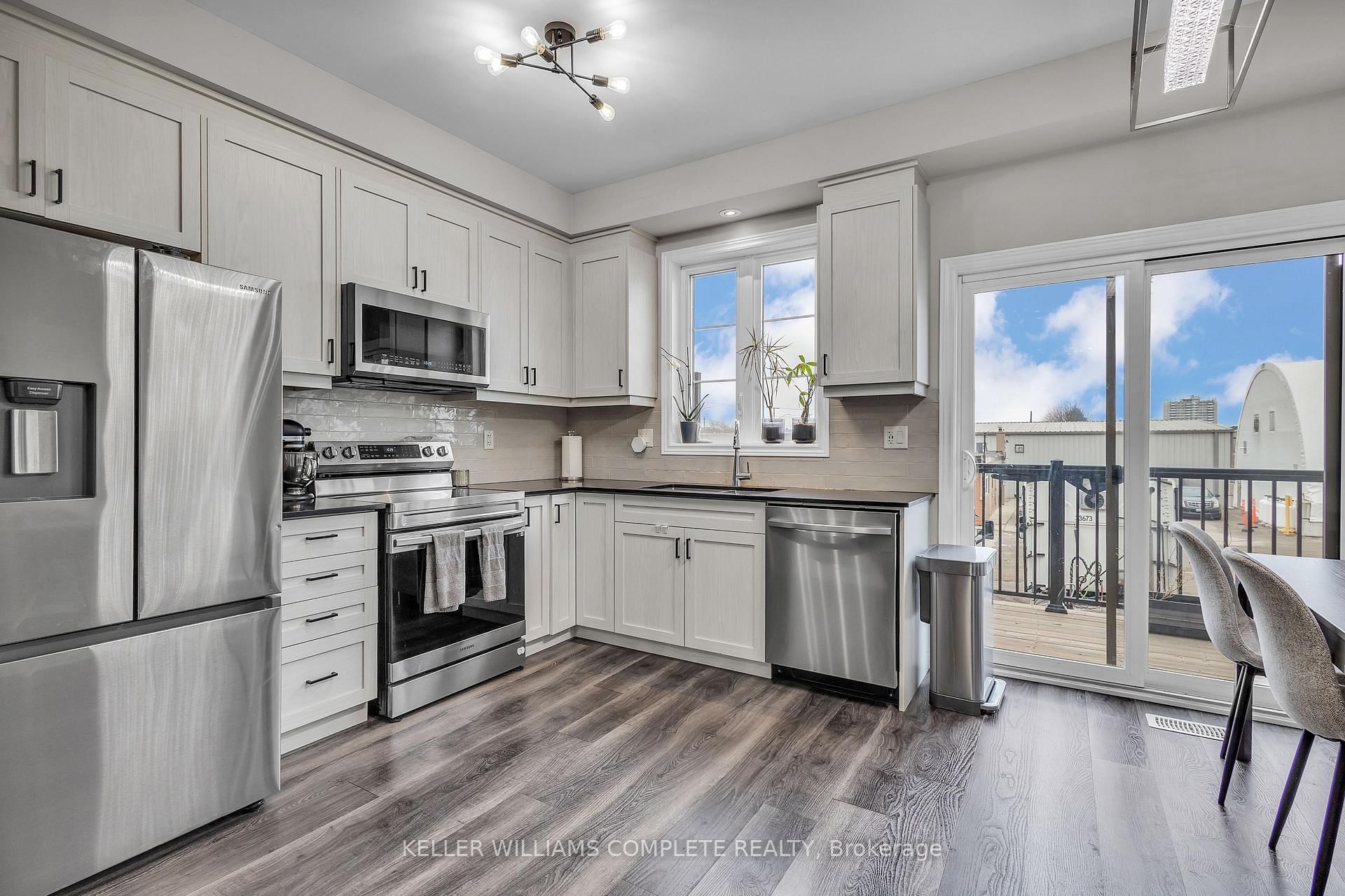 575 Woodward Avenue, Unit 116