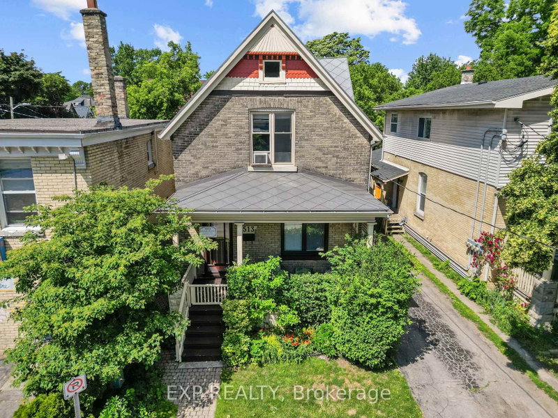 home for sale on 513 Quebec Street
