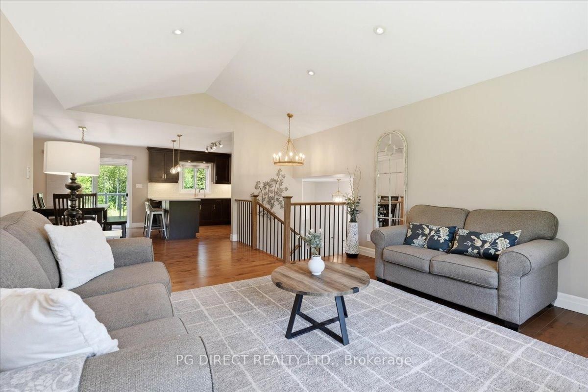 49 Whispering Woods Drive • Trenton, ON photo 3