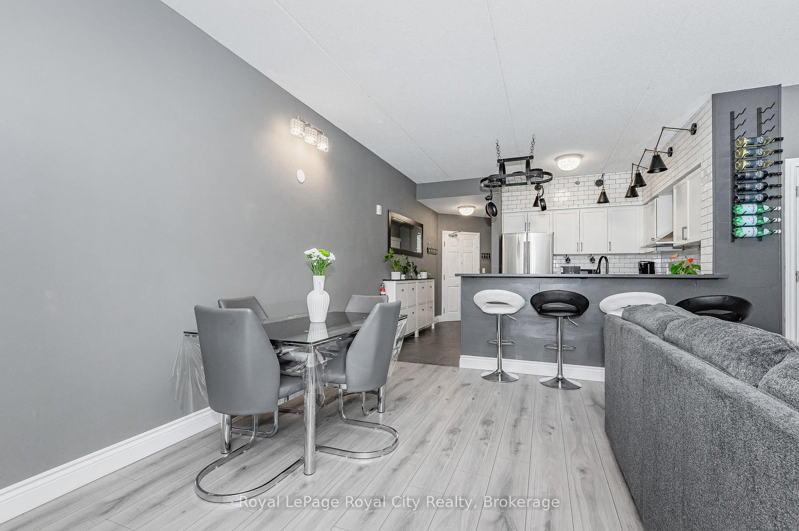 308 N Watson Parkway • #102 • Guelph, ON photo 8