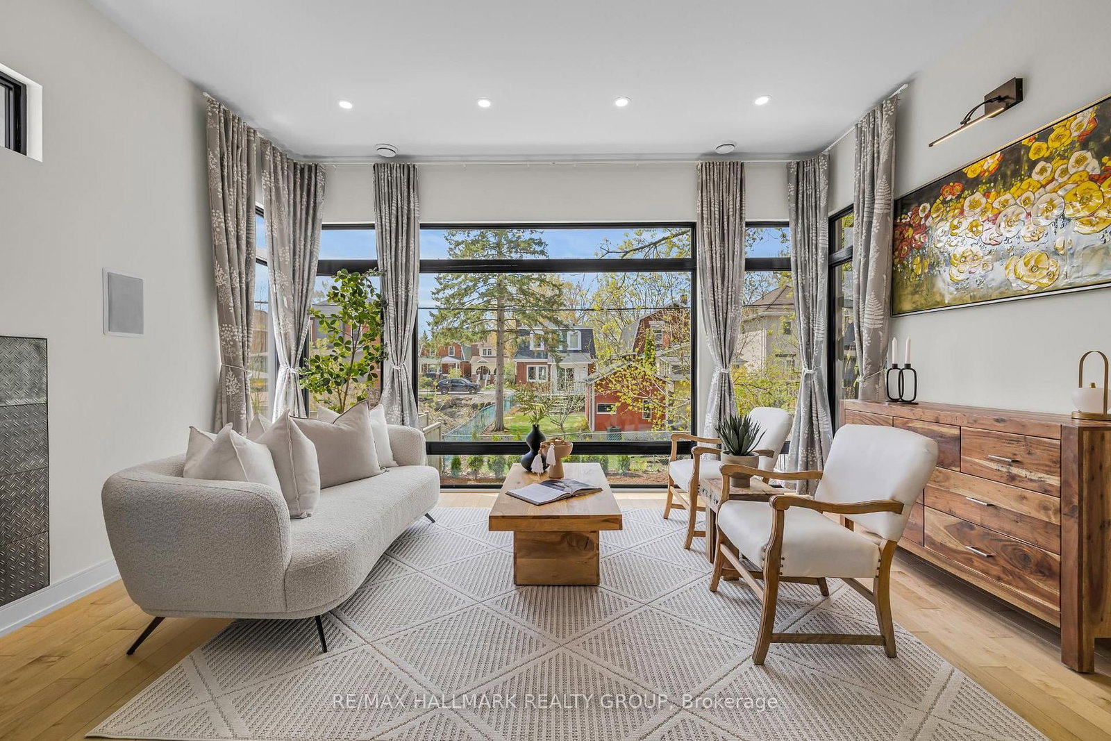 92 Grange Avenue • Ottawa, ON photo 13